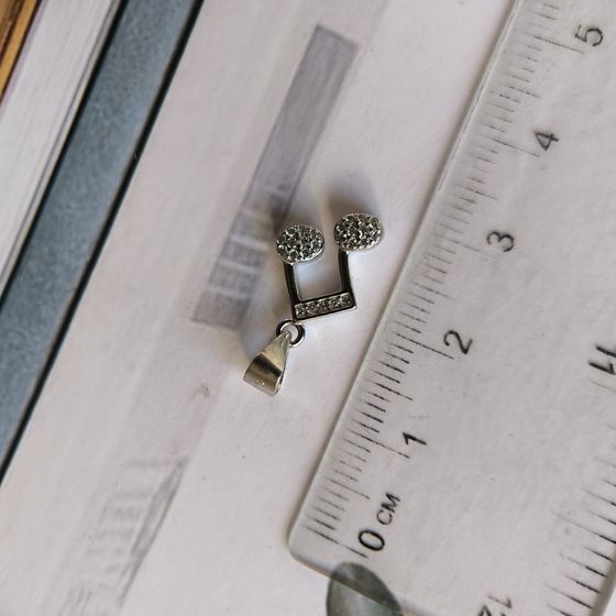 Серебряная подвеска с фианитами