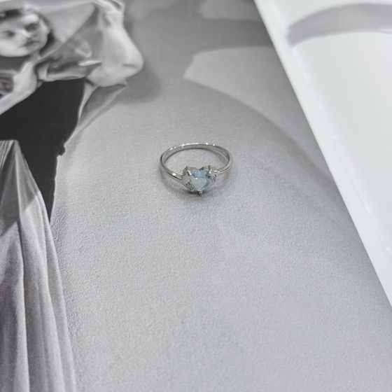 Серебряное кольцо с топазом 0.918ct