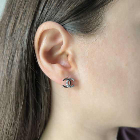 Серебряные серьги с фианитами