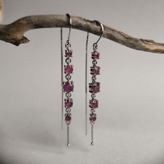 Серебряные серьги с рубином 3.58ct