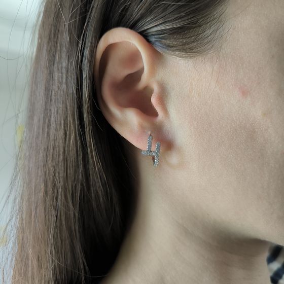 Серебряные серьги с фианитами