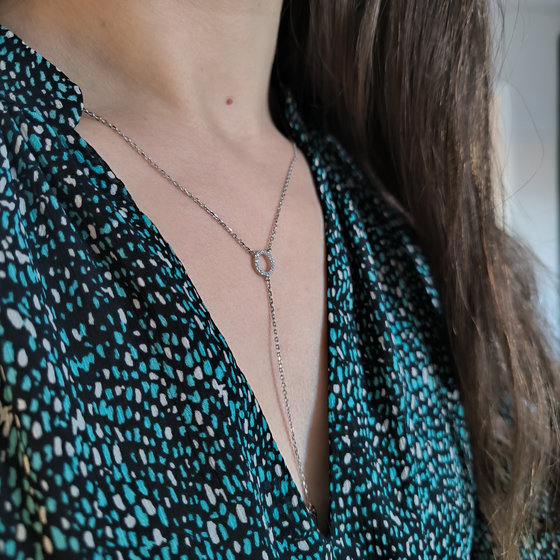 Серебряное колье с фианитами