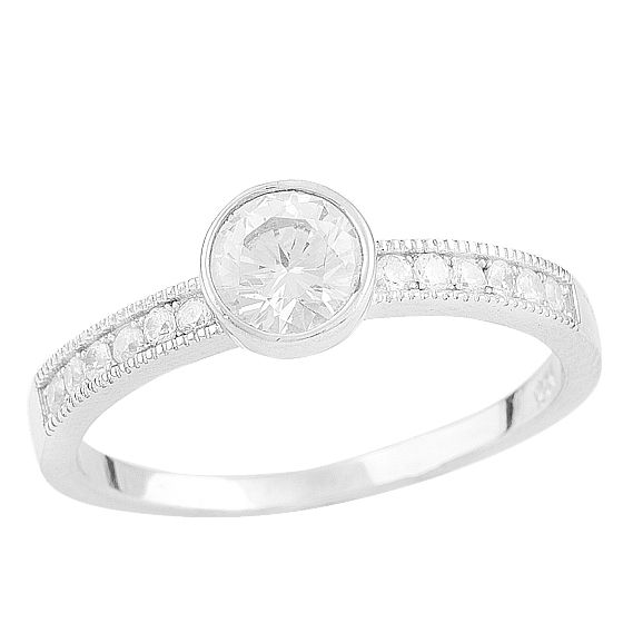 Серебряное кольцо с фианитами