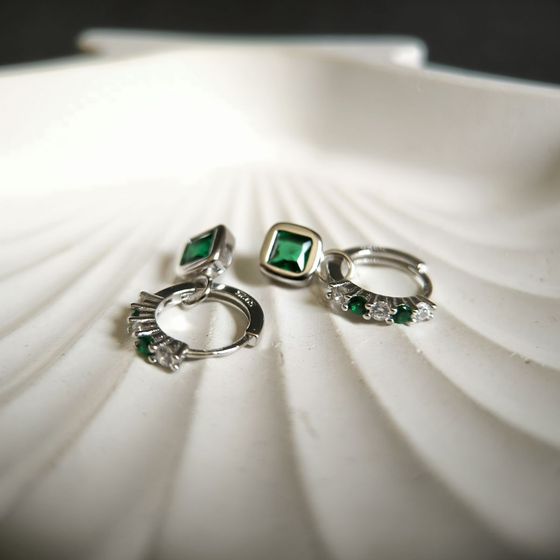 Серебряные серьги с фианитами