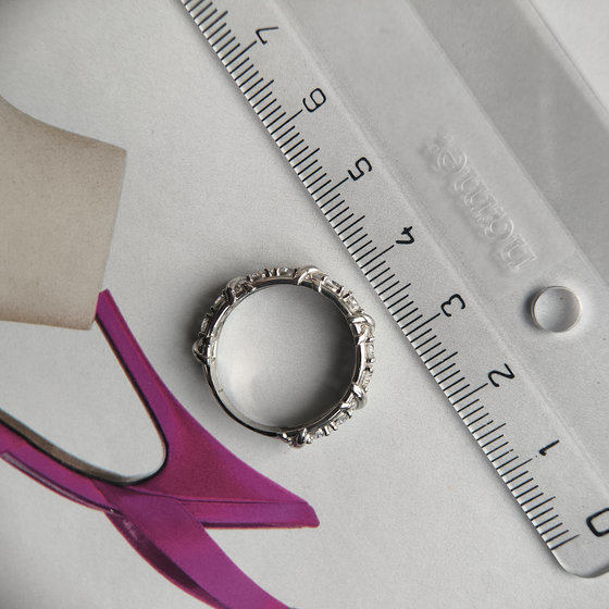 Серебряное кольцо с фианитами