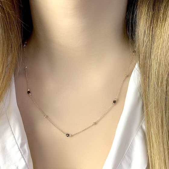 Золотое колье с шпинелью