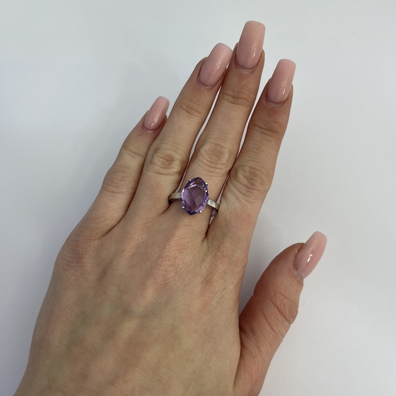 Серебряное кольцо с аметистом 4.3ct