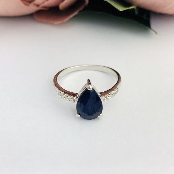 Серебряное кольцо с сапфиром 2.325ct