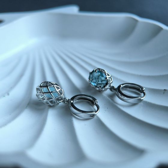 Серебряные серьги с топазом Лондон Блю 1.858ct