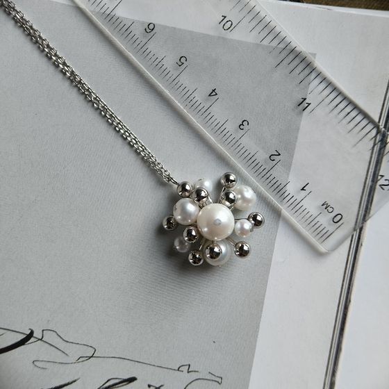 Серебряное колье с жемчугом