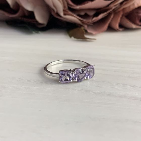 Серебряное кольцо с аметистом 1.625ct