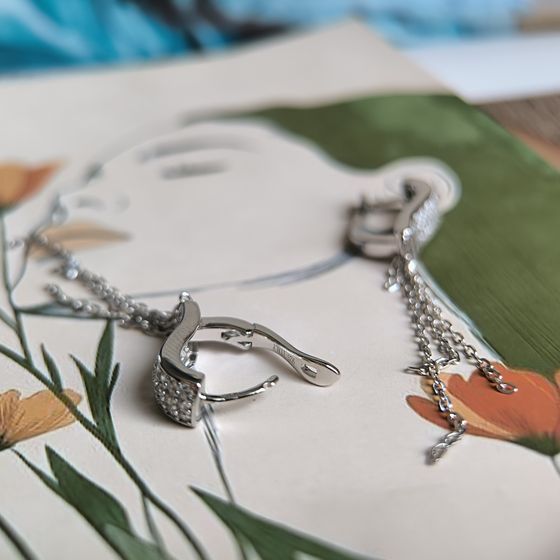 Серебряные серьги с фианитами