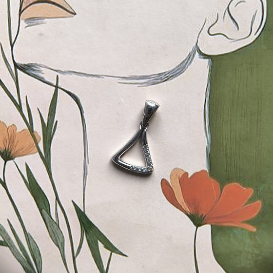 Серебряная подвеска с фианитами 0.1ct