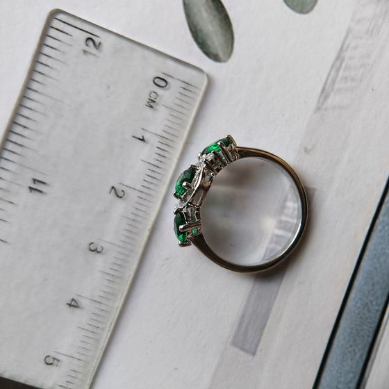 Серебряное кольцо с изумрудом nano 1.16ct