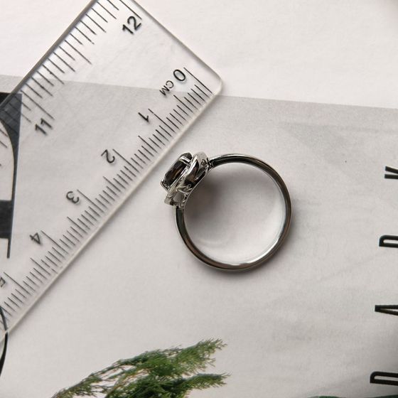 Серебряное кольцо с раухтопазом (дымчатым кварцем) 1.171ct, фианитами