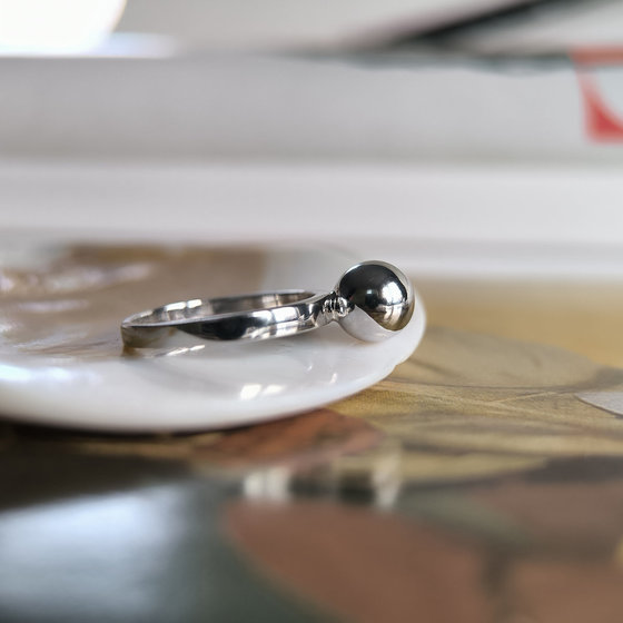 Серебряное кольцо без камней