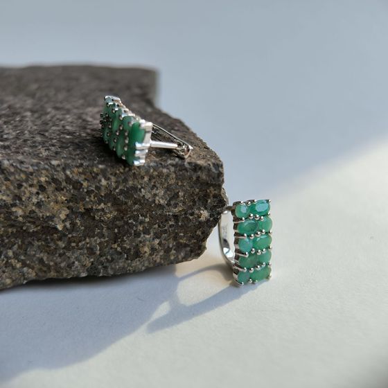 Серебряные серьги с изумрудом 3.372ct