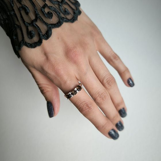 Серебряное кольцо с раухтопазом (дымчатым кварцем) 1.47ct, фианитами