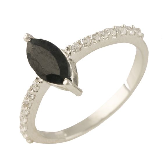 Серебряное кольцо с сапфиром
