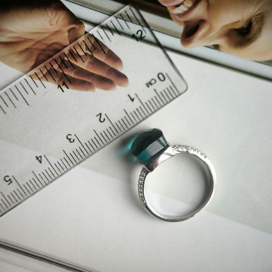 Серебряное кольцо с фианитами