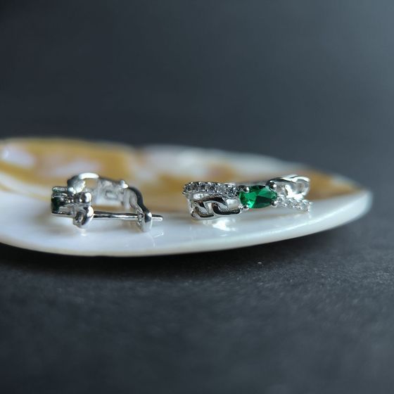 Серебряные серьги с изумрудом nano 0.638ct