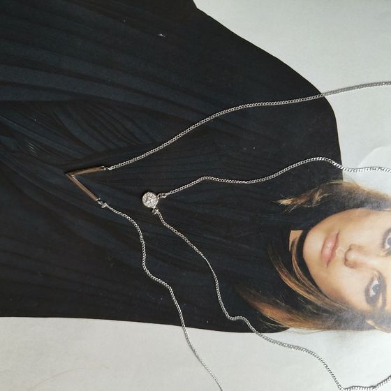 Серебряное колье с фианитами