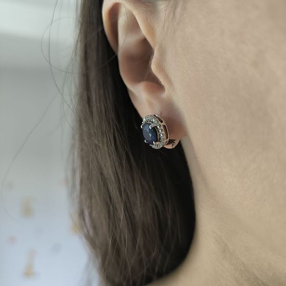 Серебряные серьги с сапфиром 5.916ct, фианитами