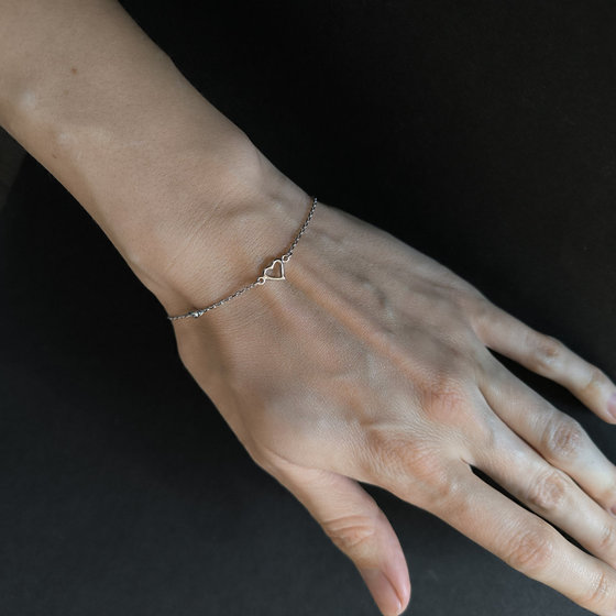 Серебряный браслет с фианитами