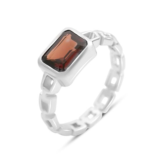 Серебряное кольцо с гранатом 1.905ct