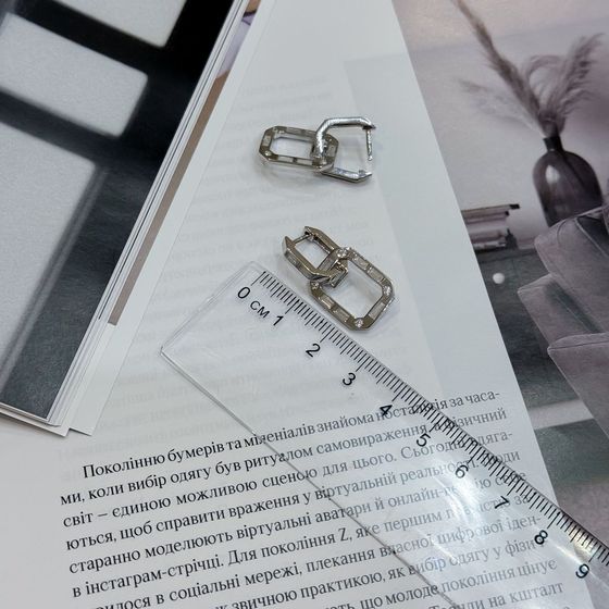 Серебряные серьги с фианитами
