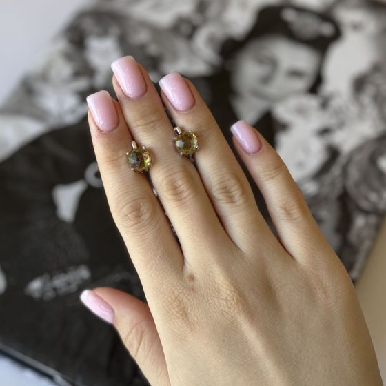 Серебряное кольцо с султанитом 2.713ct