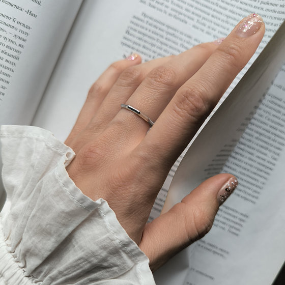 Серебряное кольцо без камней