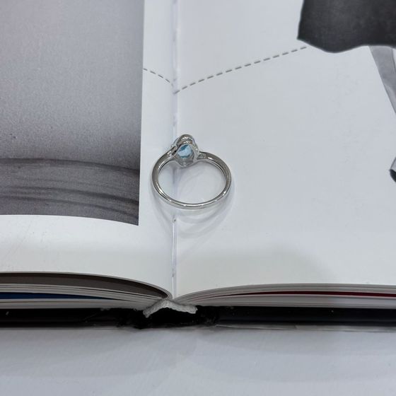 Серебряное кольцо с топазом 1.442ct