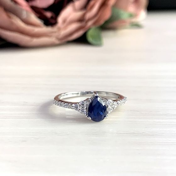 Серебряное кольцо с сапфиром 1.179ct