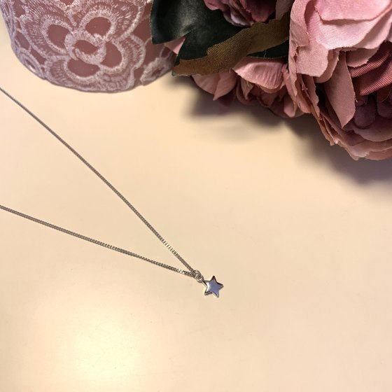 Серебряное колье без камней
