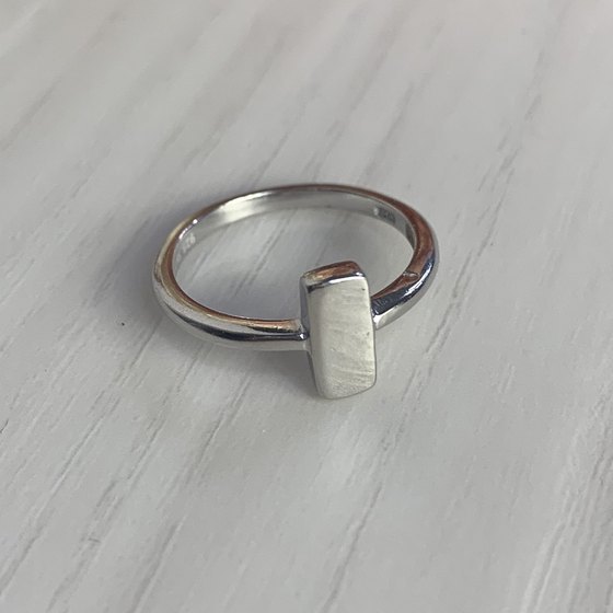 Серебряное кольцо без камней