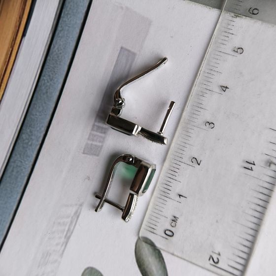 Серебряные серьги с изумрудом nano 8.565ct