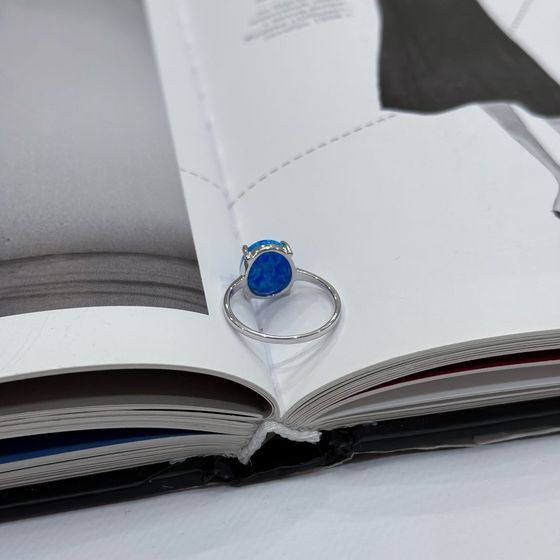 Серебряное кольцо с опалом