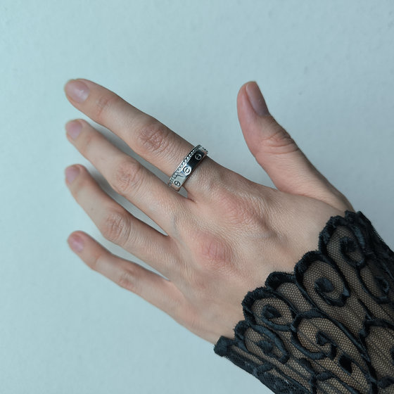 Серебряное кольцо с фианитами