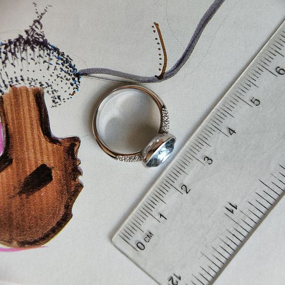 Серебряное кольцо с фианитами