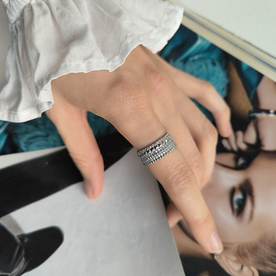 Серебряное кольцо с фианитами