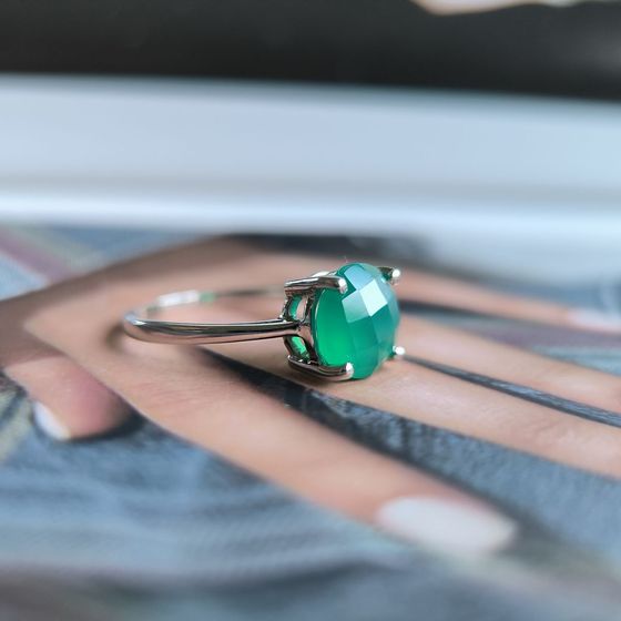 Серебряное кольцо с агатом