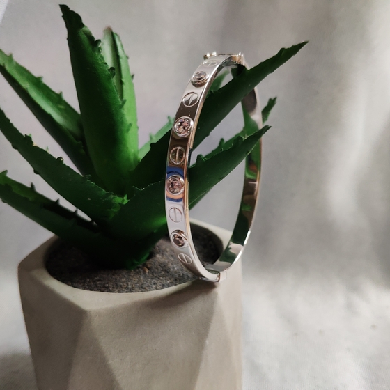 Золотой браслет с фианитами 0.4ct