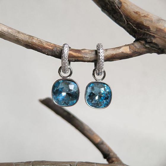 Серебряные серьги с фианитами