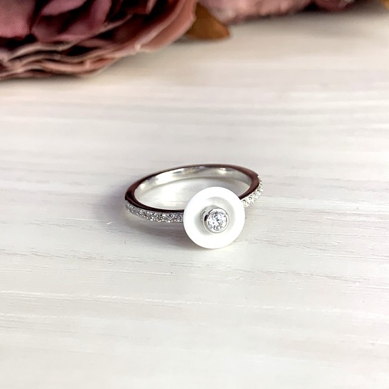 Серебряное кольцо с , керамикой