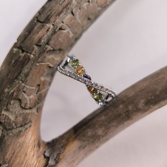 Серебряное кольцо с аметистом 1.117ct, цитрином, хризолітом, топазом