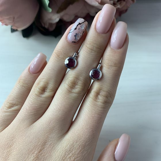 Серебряные серьги с рубином