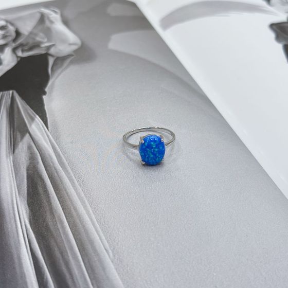 Серебряное кольцо с опалом