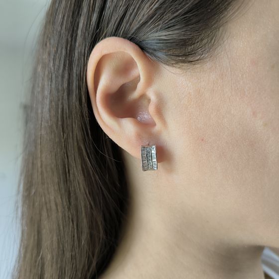 Серебряные серьги с фианитами