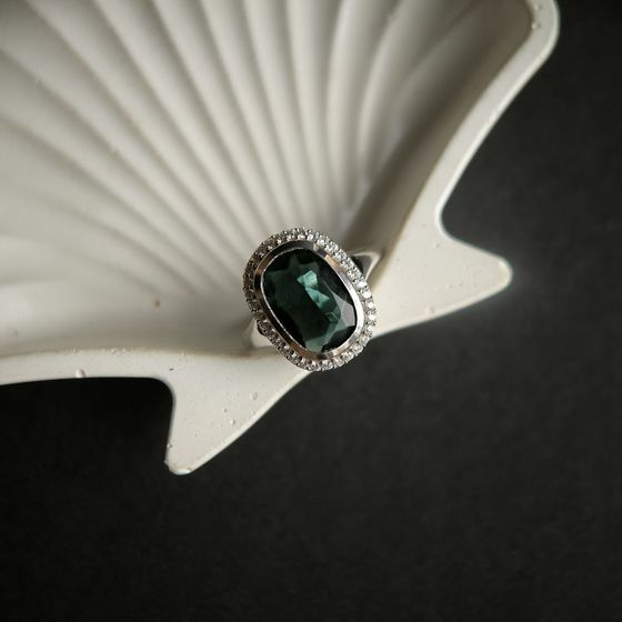 Серебряное кольцо с топазом Лондон Блю 3.487ct